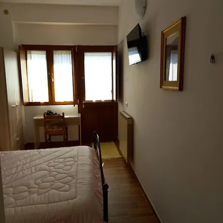 La Casa Di Rossella Apartment